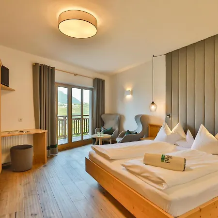 Weingut Innerleiterhof Hotel Schenna